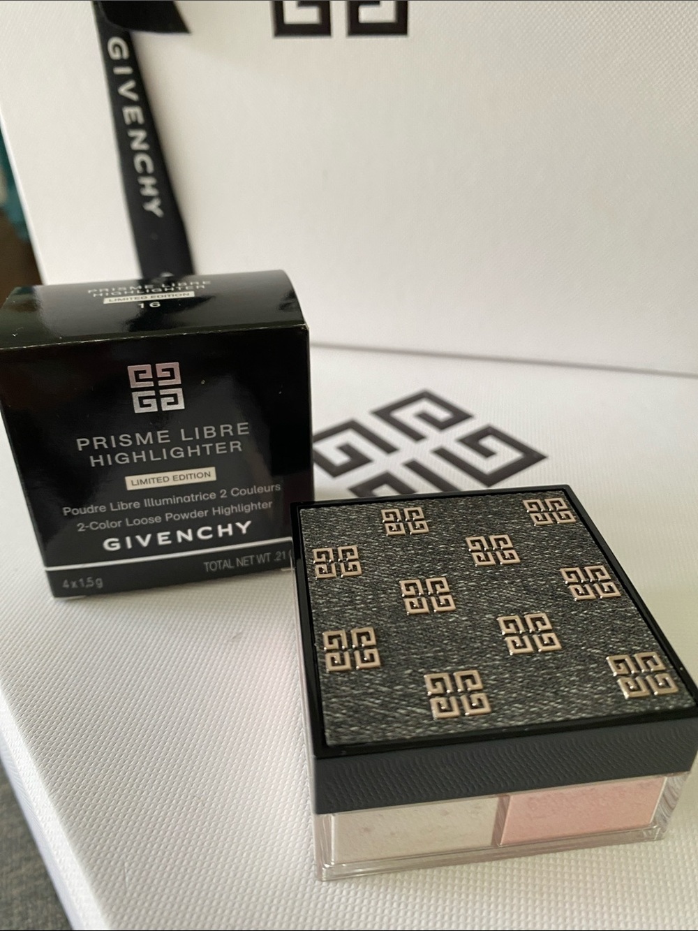 Givenchy Prisme Libre Limited Edition Highlighter - Picture 2 of 5